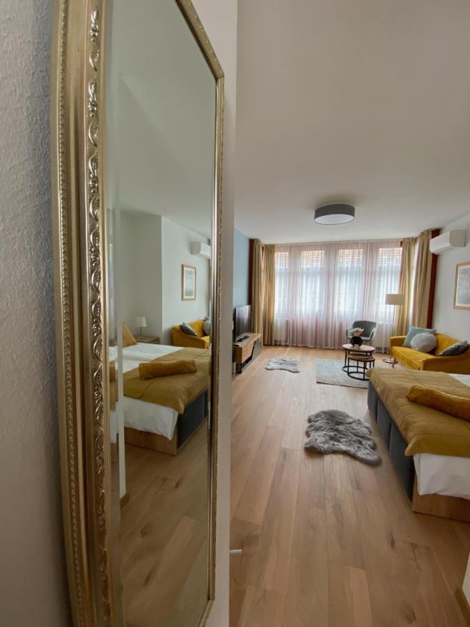 Lovag8 Apartment Будапеща Екстериор снимка